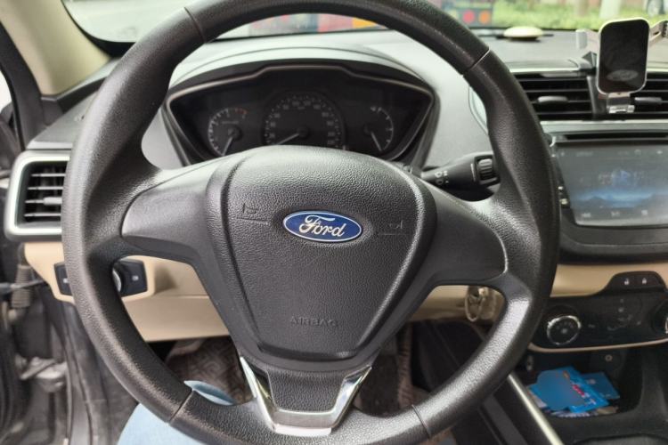 Used Ford Escort 2015 1.5L Manual Comfort Model Steering Wheel