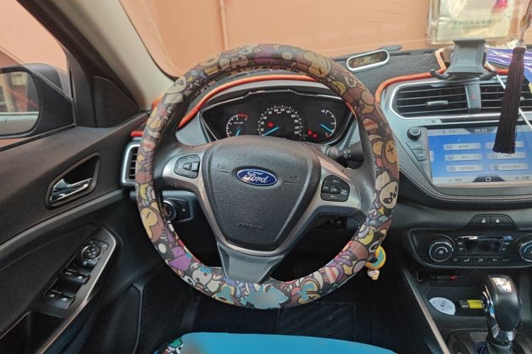 Used Ford Escort 2015 1.5L Automatic Fashion Model Steering Wheel