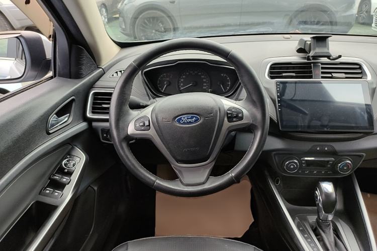 Used Ford Escort 2015 1.5L Automatic Fashion Model Steering Wheel