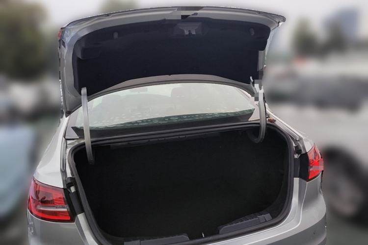 Used Ford Escort 2015 1.5L Automatic Fashion Model Trunk