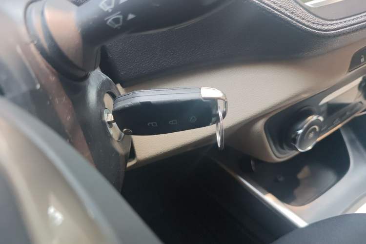 Used Ford Escort 2015 1.5L Automatic Fashion Model Vehicle Key