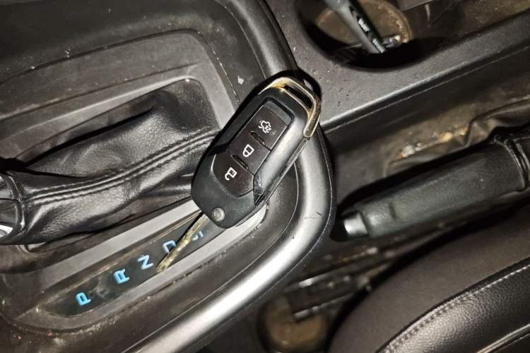 Used Ford Escort 2015 1.5L Automatic Fashion Model Vehicle Key