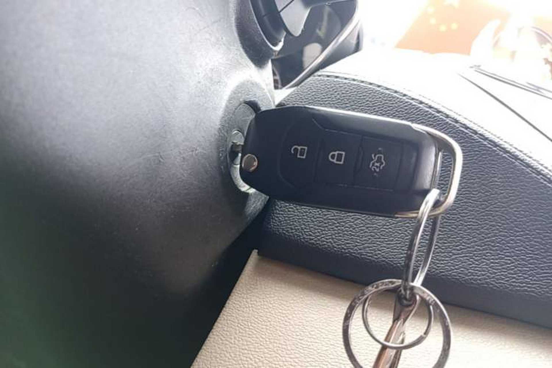 Used Ford Escort 2015 1.5L Manual Fashion Edition Vehicle Key