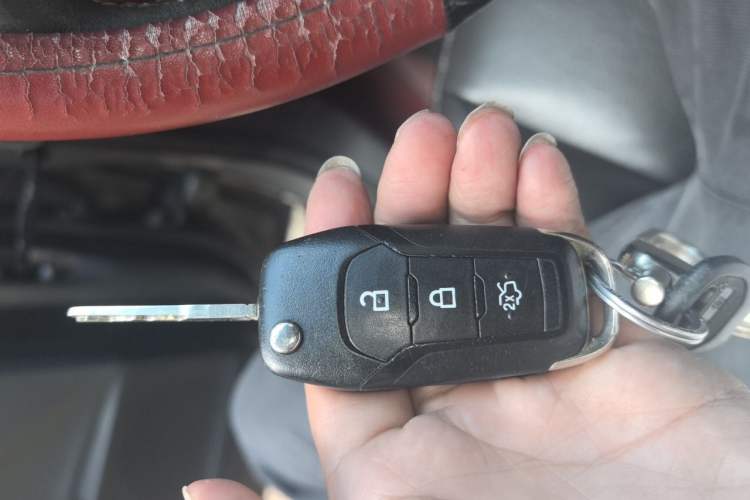 Used Ford Escort 2015 1.5L Automatic Fashion Model Vehicle Key