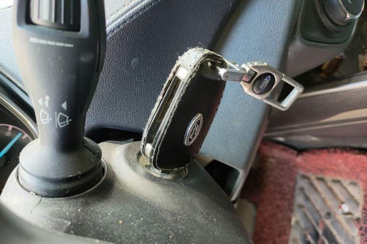 Used Ford Escort 2015 1.5L Automatic Fashion Model Vehicle Key
