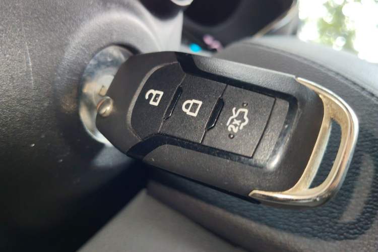 Used Ford Escort 2015 1.5L Automatic Fashion Model Vehicle Key