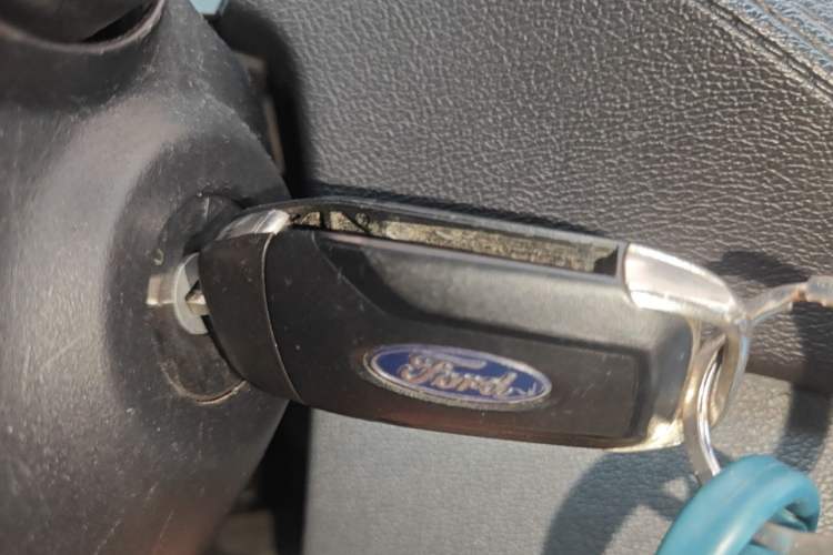 Used Ford Escort 2015 1.5L Automatic Fashion Model Vehicle Key