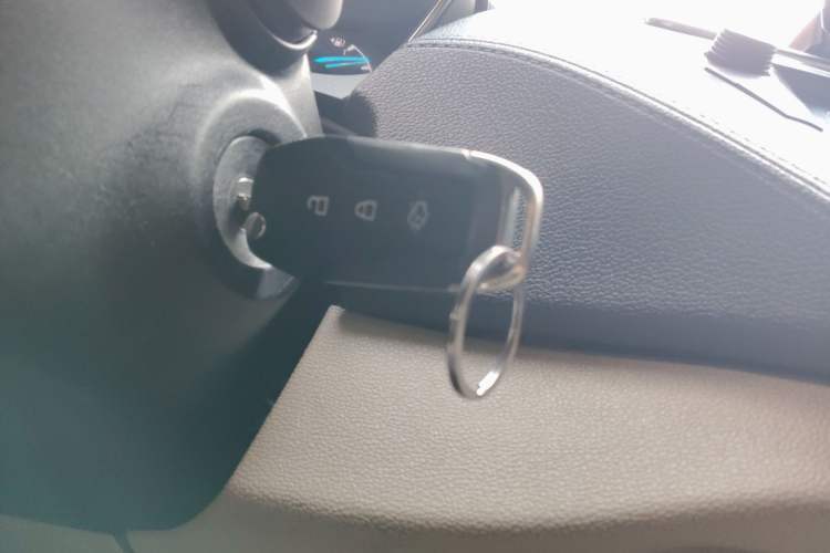 Used Ford Escort 2015 1.5L Automatic Fashion Model Vehicle Key