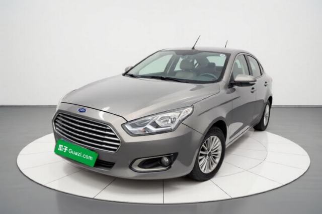 Ojetý Ford Escort 2015 1.5L Automatic Comfort Edition