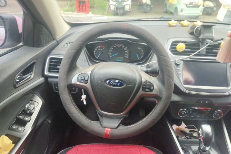 Used Ford Escort 2015 1.5L Automatic Fashion Model Steering Wheel