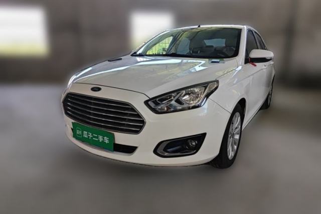 Ford Escort 2015 1.5L Automatic Fashion Model с пробегом