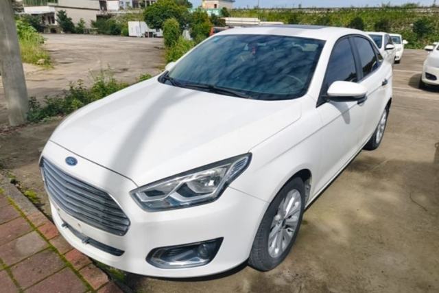 Ford Escort 2015 1.5L Automatic Fashion Model usado