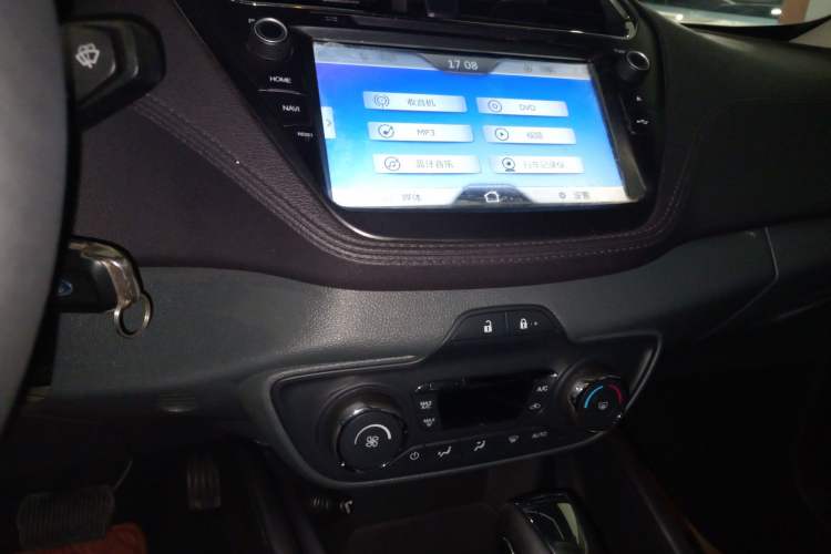 Used Ford Escort 2015 1.5L Automatic Fashion Model Audio And AC Panel