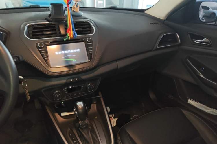 Used Ford Escort 2015 1.5L Automatic Fashion Model Audio And AC Panel