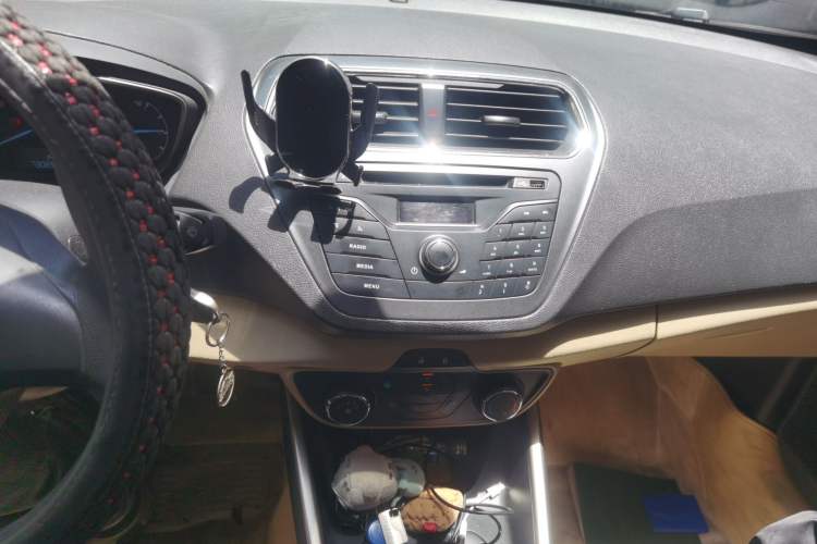 Used Ford Escort 2015 1.5L Manual Comfort Model Audio And AC Panel