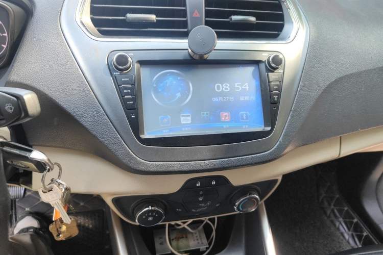 Used Ford Escort 2015 1.5L Manual Comfort Model Audio And AC Panel