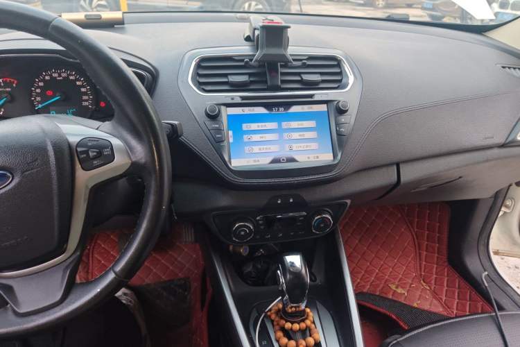Used Ford Escort 2015 1.5L Automatic Fashion Model Audio And AC Panel