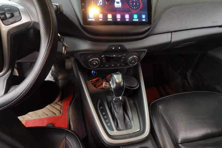 Used Ford Escort 2015 1.5L Automatic Fashion Model Audio And AC Panel