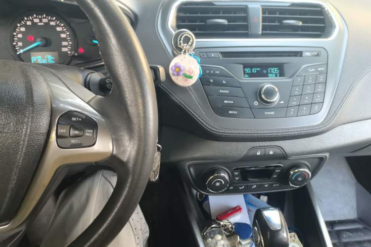 Used Ford Escort 2015 1.5L Automatic Fashion Model Audio And AC Panel
