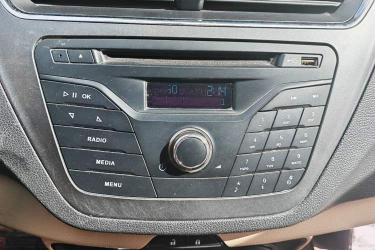 Used Ford Escort 2015 1.5L Manual Comfort Model Audio And AC Panel