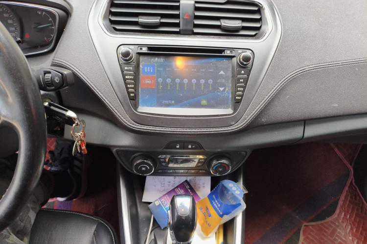Used Ford Escort 2015 1.5L Automatic Fashion Model Audio And AC Panel