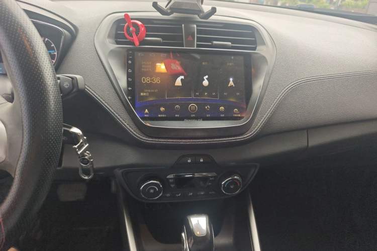 Used Ford Escort 2015 1.5L Automatic Fashion Model Audio And AC Panel