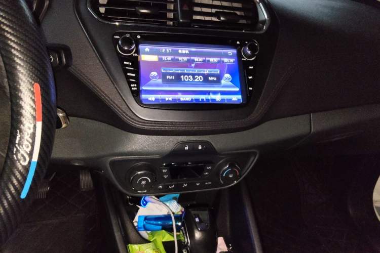 Used Ford Escort 2015 1.5L Automatic Fashion Model Audio And AC Panel