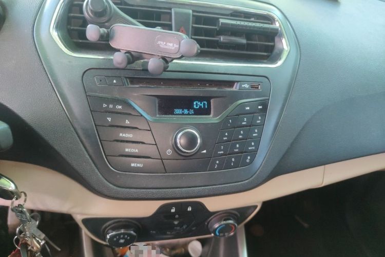 Used Ford Escort 2015 1.5L Manual Comfort Model Audio And AC Panel