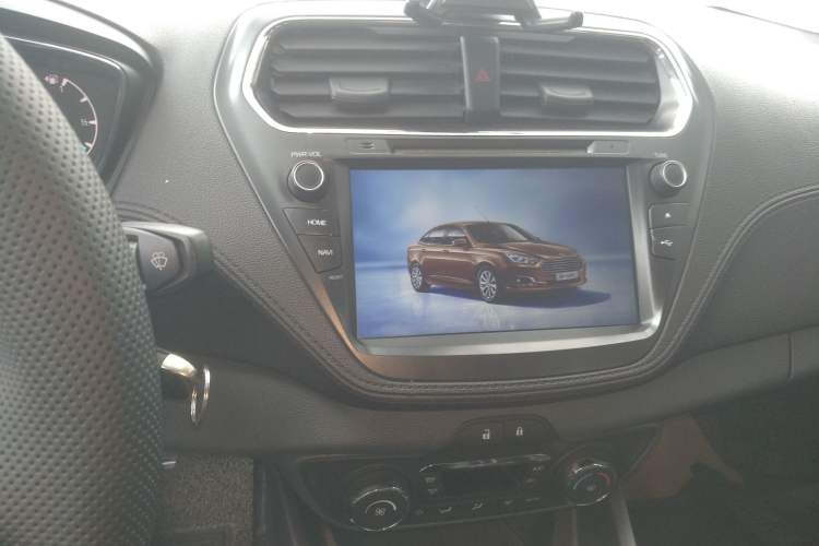 Used Ford Escort 2015 1.5L Manual Fashion Edition Audio And AC Panel