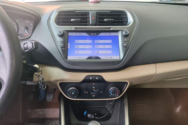 Used Ford Escort 2015 1.5L Manual Comfort Model Audio And AC Panel