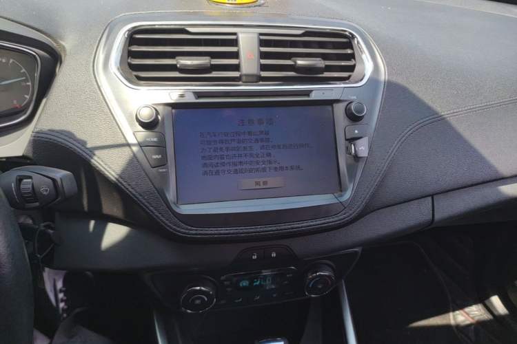 Used Ford Escort 2015 1.5L Automatic Fashion Model Audio And AC Panel