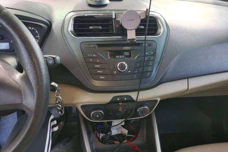 Used Ford Escort 2015 1.5L Manual Comfort Model Audio And AC Panel