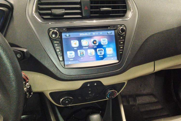 Used Ford Escort 2015 1.5L Automatic Comfort Edition Audio And AC Panel