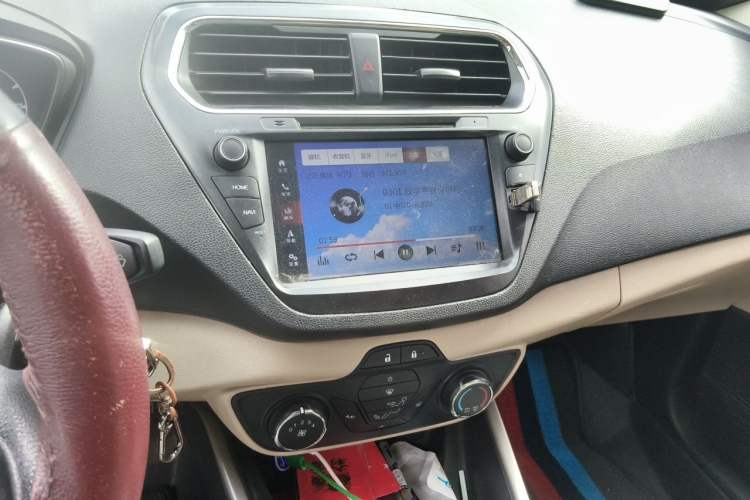 Used Ford Escort 2015 1.5L Manual Comfort Model Audio And AC Panel