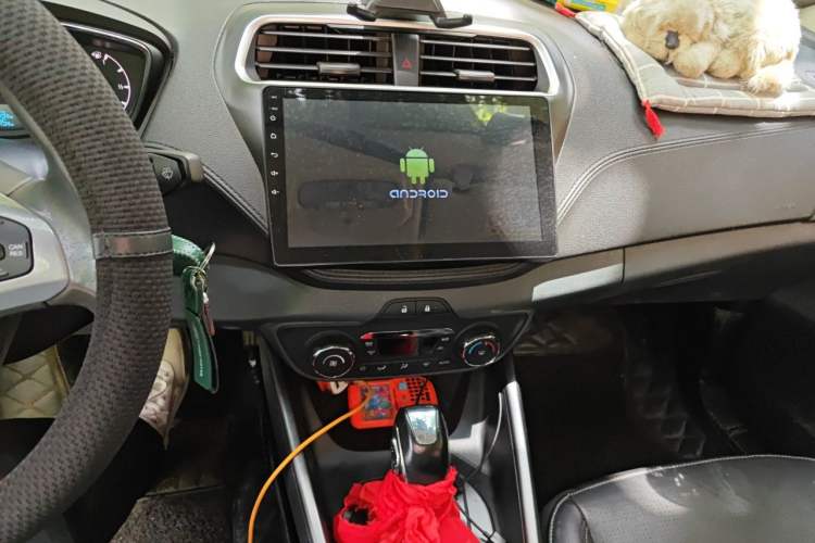Used Ford Escort 2015 1.5L Automatic Fashion Model Audio And AC Panel