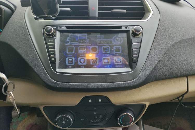 Used Ford Escort 2015 1.5L Manual Comfort Model Audio And AC Panel