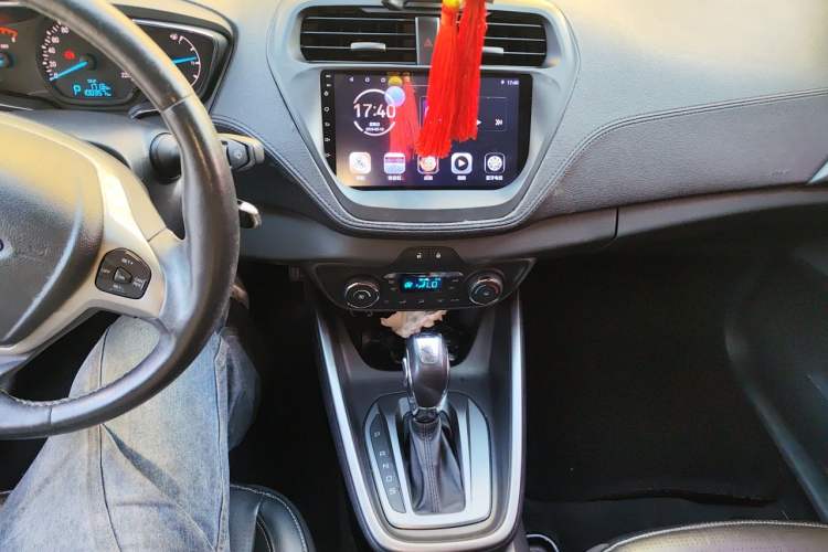 Used Ford Escort 2015 1.5L Automatic Fashion Model Audio And AC Panel