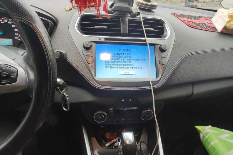 Used Ford Escort 2015 1.5L Automatic Fashion Model Audio And AC Panel