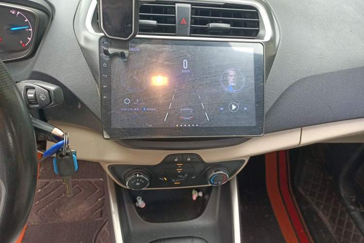 Used Ford Escort 2015 1.5L Manual Comfort Model Audio And AC Panel
