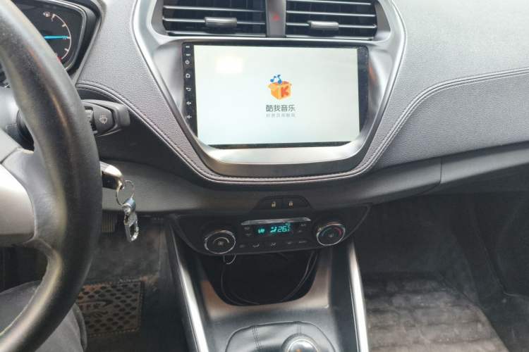 Used Ford Escort 2015 1.5L Manual Fashion Edition Audio And AC Panel