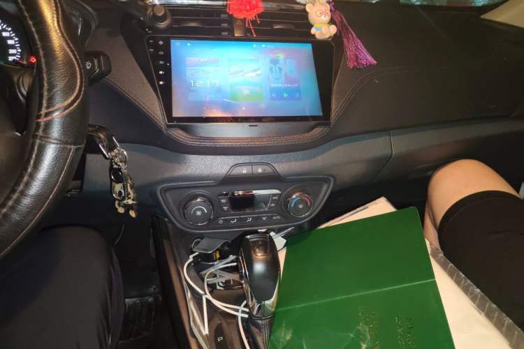 Used Ford Escort 2015 1.5L Automatic Fashion Model Audio And AC Panel
