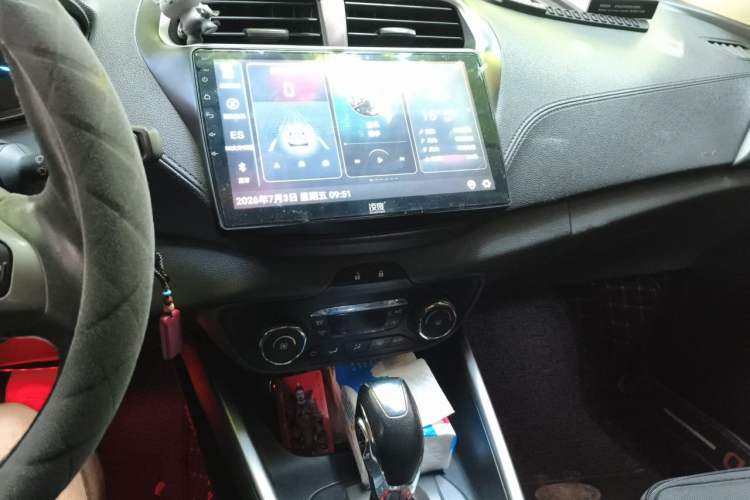 Used Ford Escort 2015 1.5L Automatic Fashion Model Audio And AC Panel