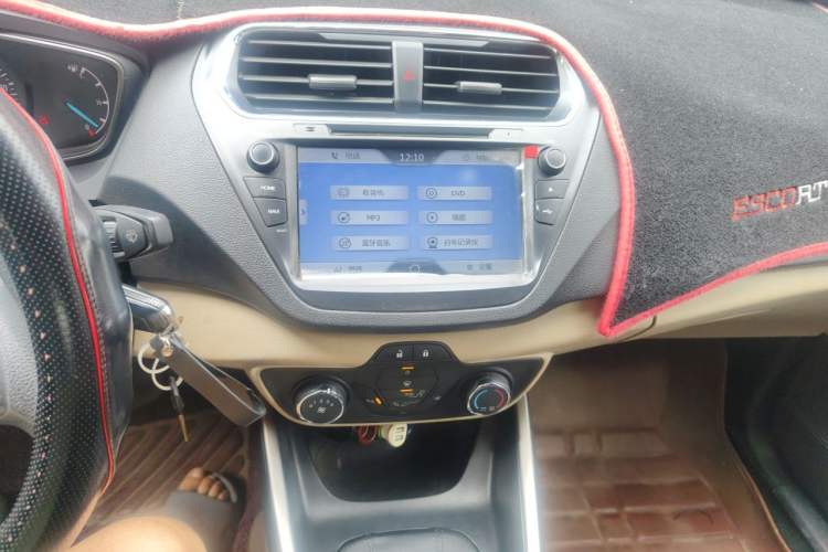 Used Ford Escort 2015 1.5L Manual Comfort Model Audio And AC Panel