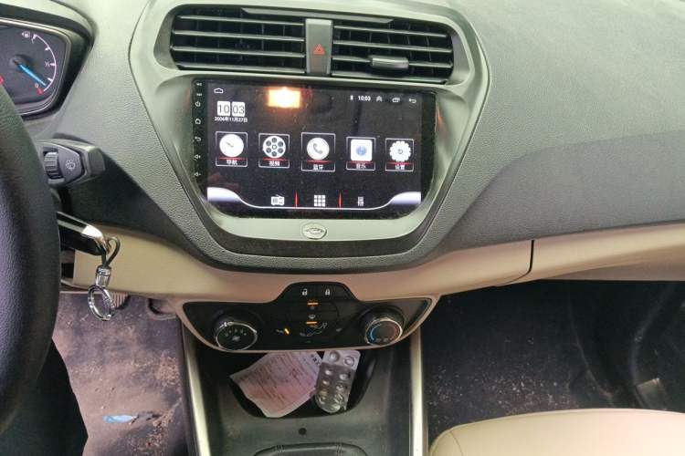 Used Ford Escort 2015 1.5L Manual Comfort Model Audio And AC Panel