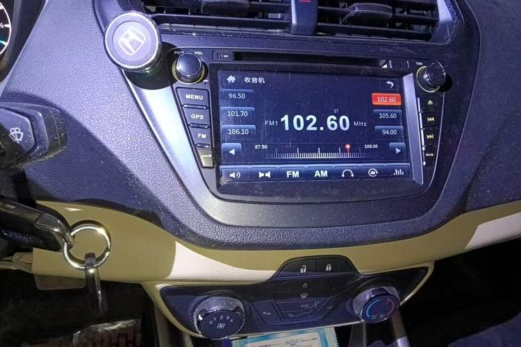 Used Ford Escort 2015 1.5L Automatic Fashion Model Audio And AC Panel