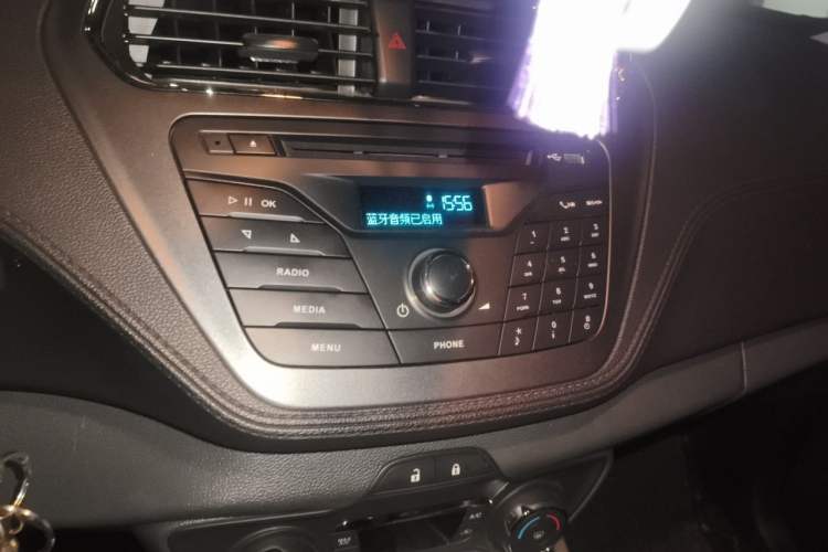 Used Ford Escort 2015 1.5L Automatic Fashion Model Audio And AC Panel