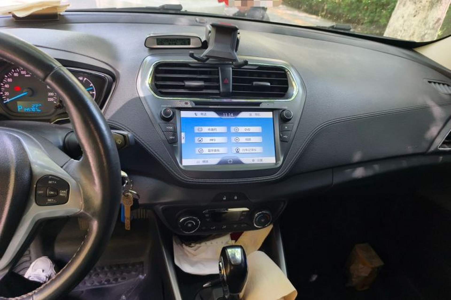 Used Ford Escort 2015 1.5L Automatic Fashion Model Audio And AC Panel