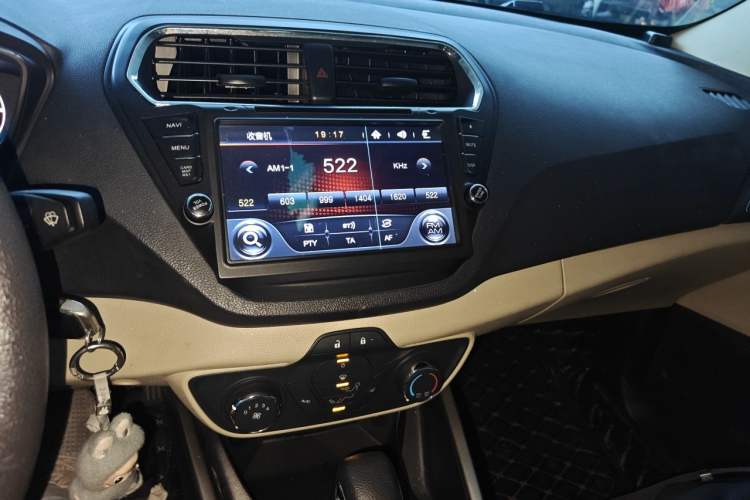 Used Ford Escort 2015 1.5L Automatic Comfort Edition Audio And AC Panel