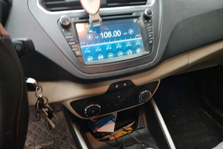 Used Ford Escort 2015 1.5L Manual Comfort Model Audio And AC Panel