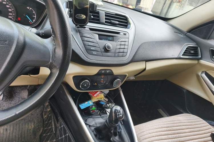 Used Ford Escort 2015 1.5L Manual Comfort Model Audio And AC Panel